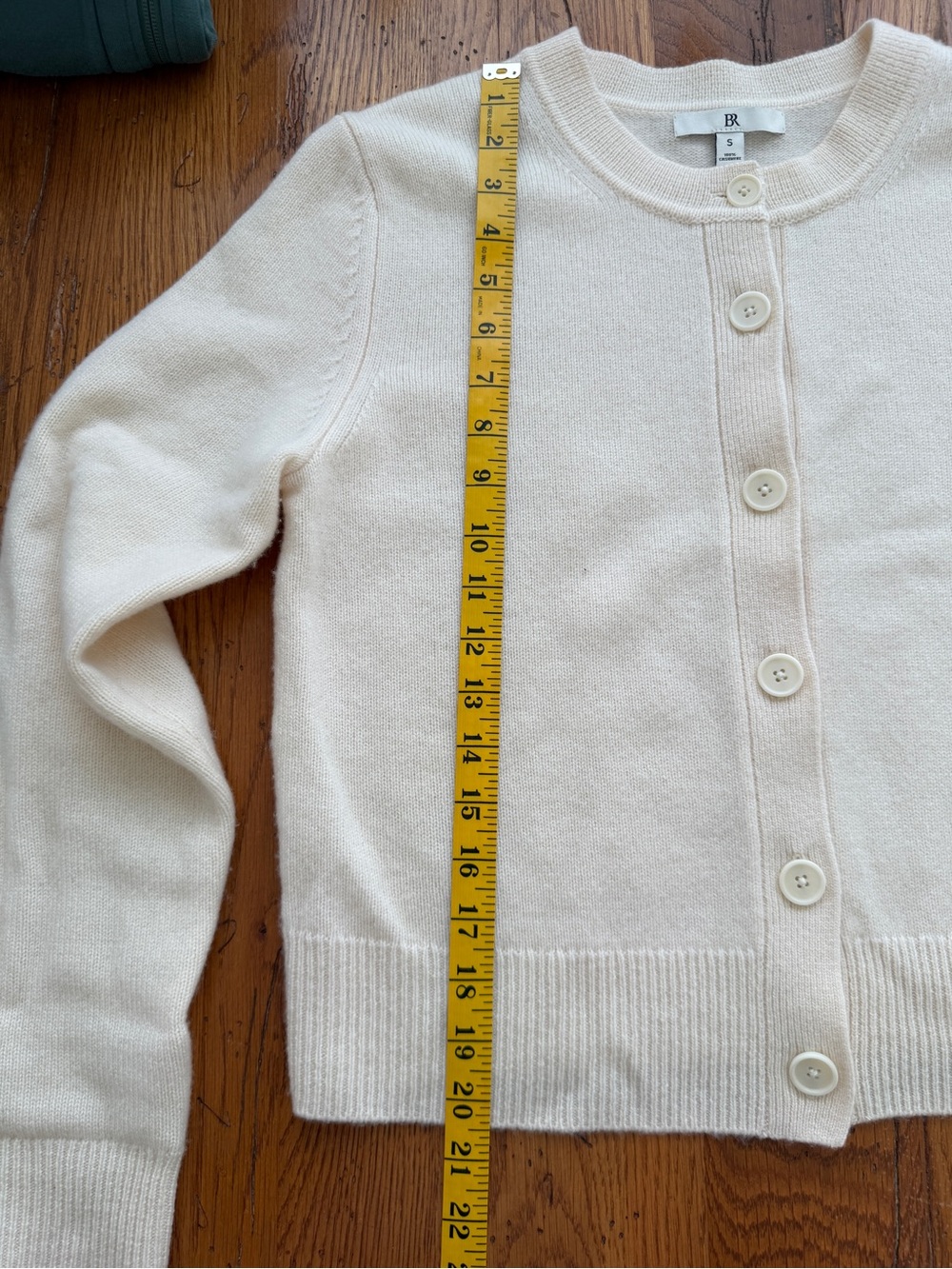 BR Cashmere Cream Cardigan - Picture 4 of 6